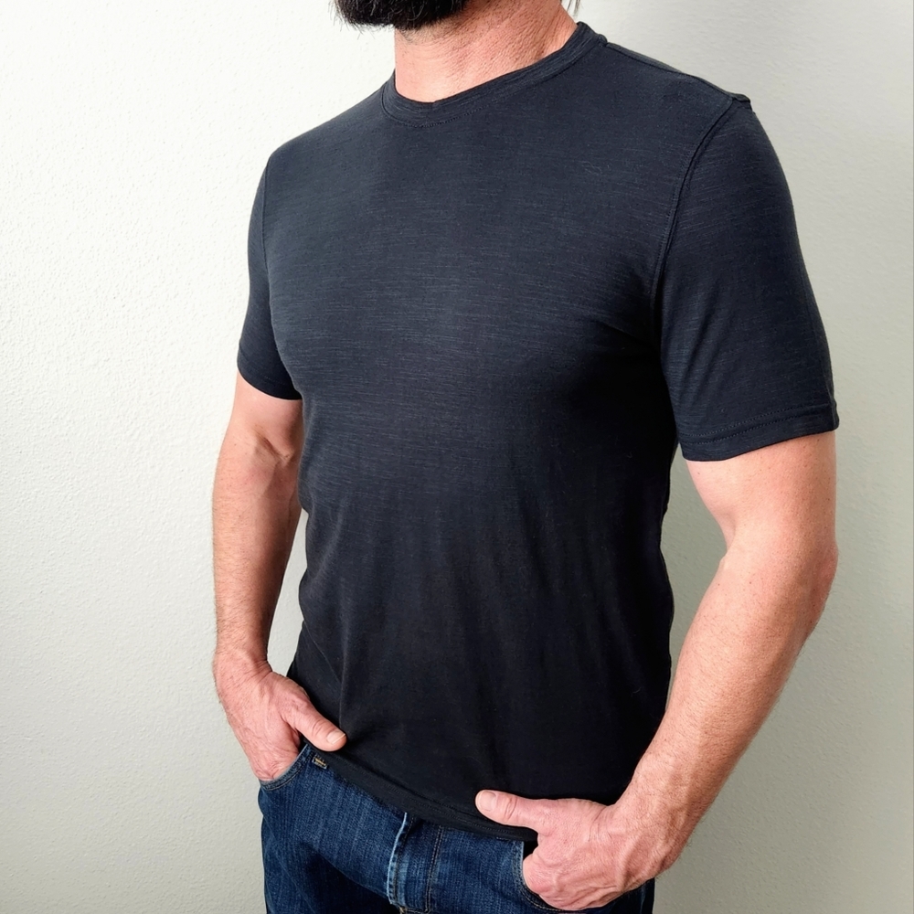 Joseph Abboud NEW Performance Liquid Soft Black Short Sleeve T-Shirt, Size Small
